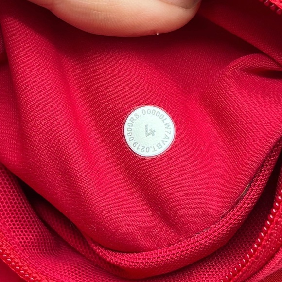 Lululemon Speed Up Short Long *4" Medium Rise - Picture 2 of 5